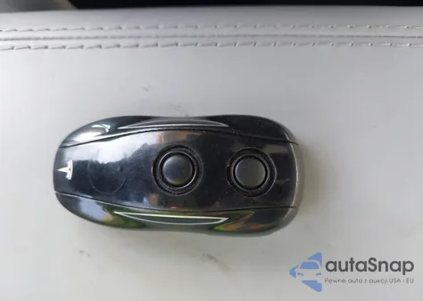 2013 Tesla Model S из США, поврежденный, VIN 5YJSA1CN6DFP17285